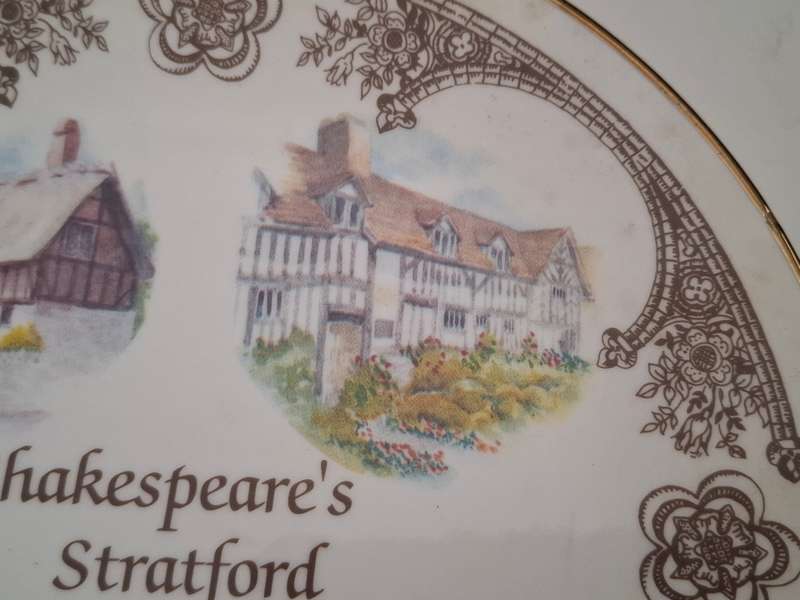 Souvenir Wall Plate - Shakespeare`s Stratford - width 22cm