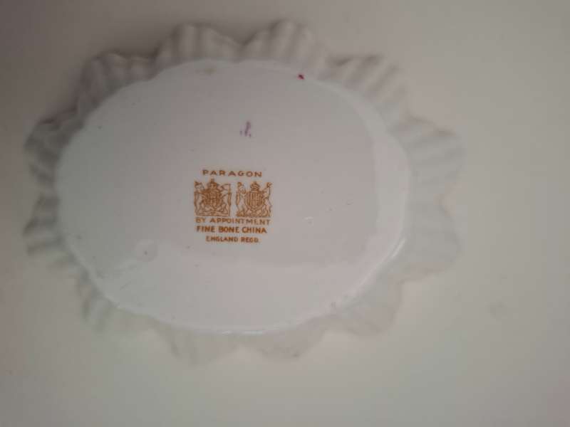 Floral Paragon Fine Bone China Trinket Dish (12cm x 8cm)