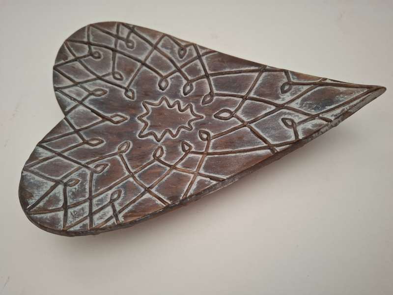 Hand Made Heart Shaped Dish  (20cm x 15cm)