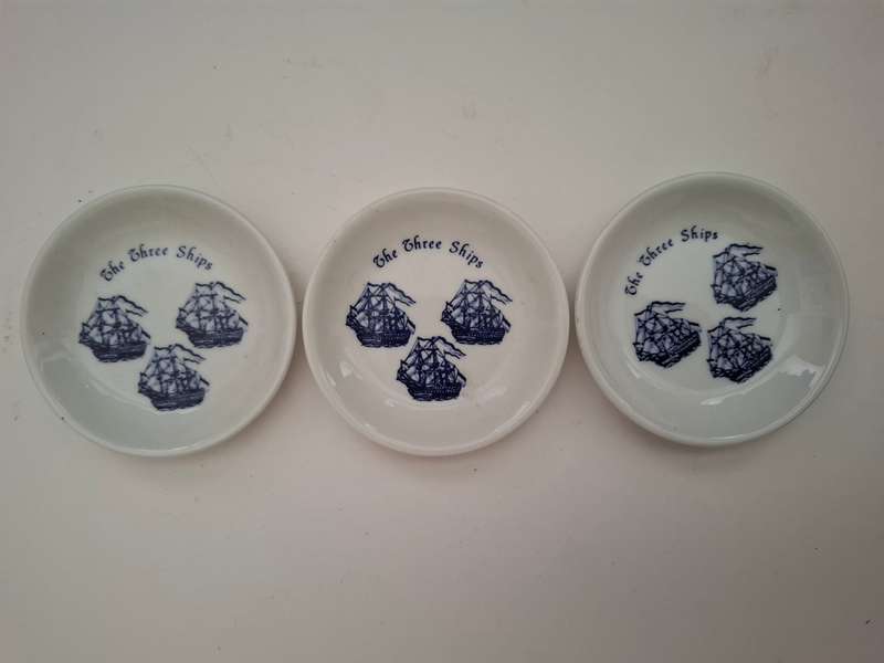 Small Round The Three Ships Dish - width 8cm