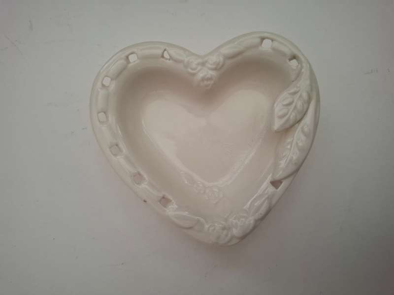 Small Ceramic Heart Shaped Dish  - 9cm x 9cm