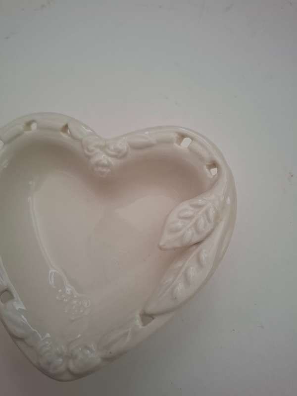 Small Ceramic Heart Shaped Dish  - 9cm x 9cm