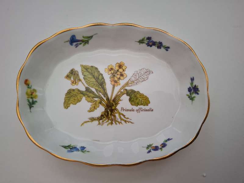 Princess Royal Fine Bone China Pin Dish, Made in England (13cm x 10cm)