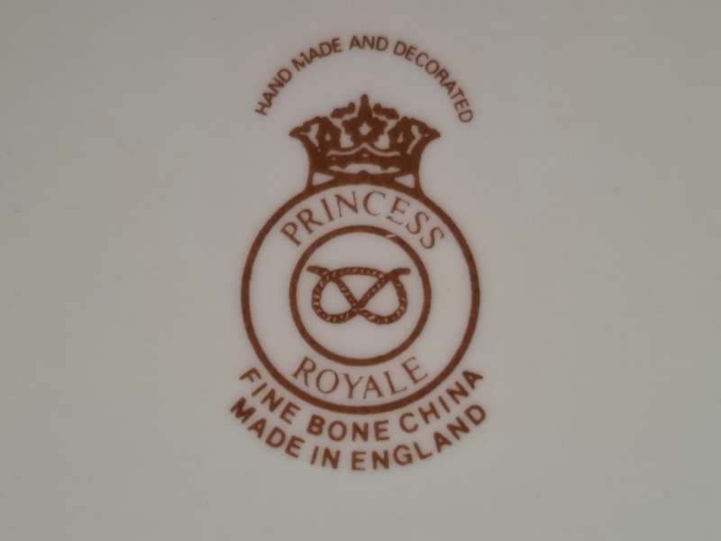 Princess Royal Fine Bone China Pin Dish, Made in England (13cm x 10cm)