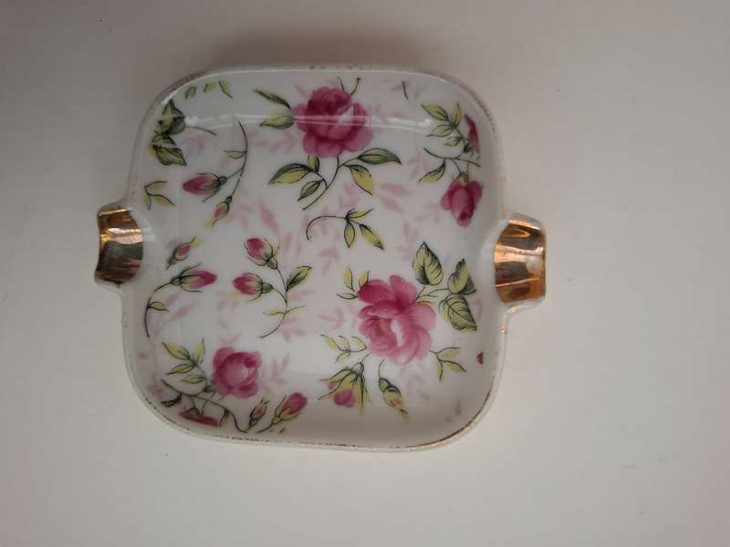 Vintage Small Floral Ashtray -  8cm x 7cm