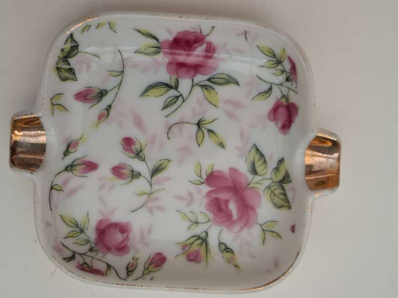 Vintage Small Floral Ashtray -  8cm x 7cm