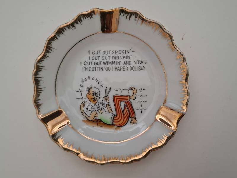 Small Vintage Ashtray - I Cut Out Smoking - width 10cm
