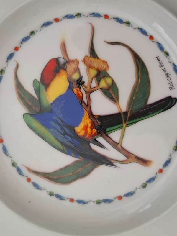 Feathered Jewels Plate Illustrated by Sara Attanasio - width 10cm