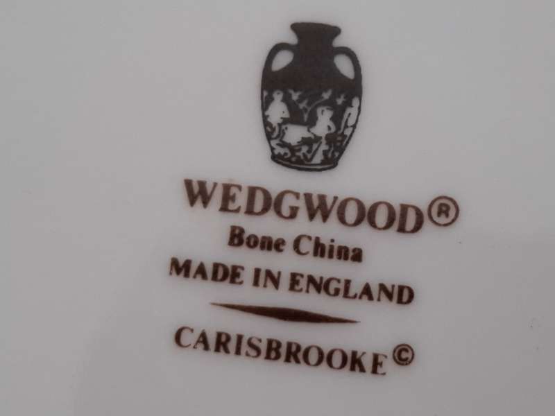 Wedgwood Bone China Carisbrooke Pin Dish (11cm x 8cm)
