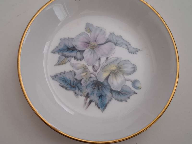 Royal Worcester Fine Bone China Pin Dish - width 10cm