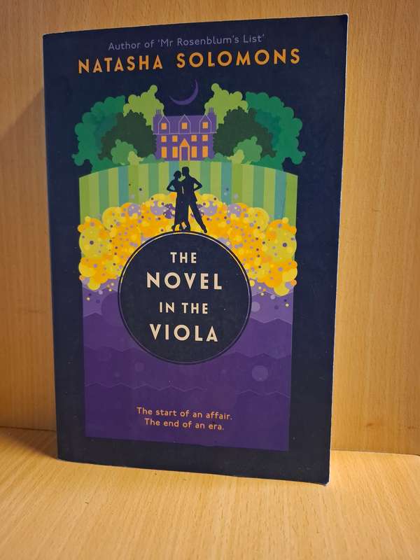 The Novel in The Viola: Natasha Solomons (Paperback)