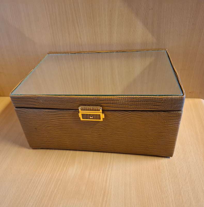 Jewellery Box Organiser with Mirror