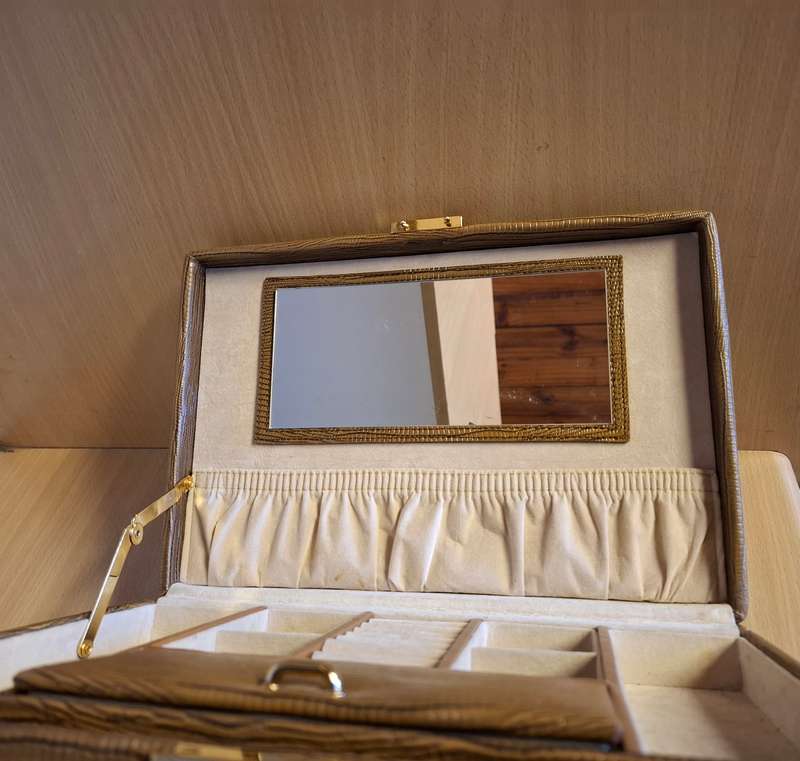 Jewellery Box Organiser with Mirror