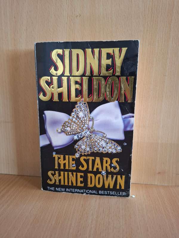 The Stars Shine Down: Sidney Sheldon  (Paperback)