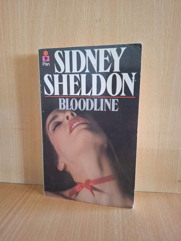Bloodline: Sidney Sheldon  (Paperback)