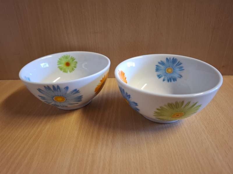 Small Round Floral Wiesenthal Porzellan Bowls - width 11cm height 5cm