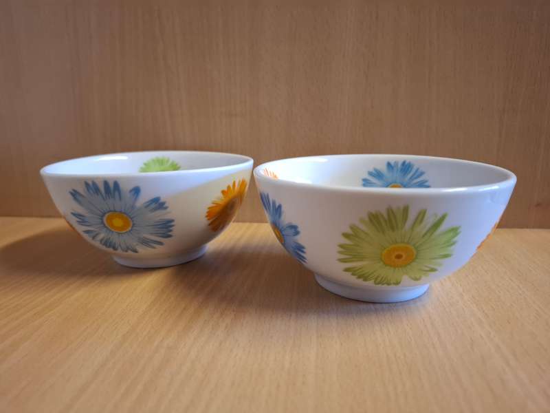 Small Round Floral Wiesenthal Porzellan Bowls - width 11cm height 5cm