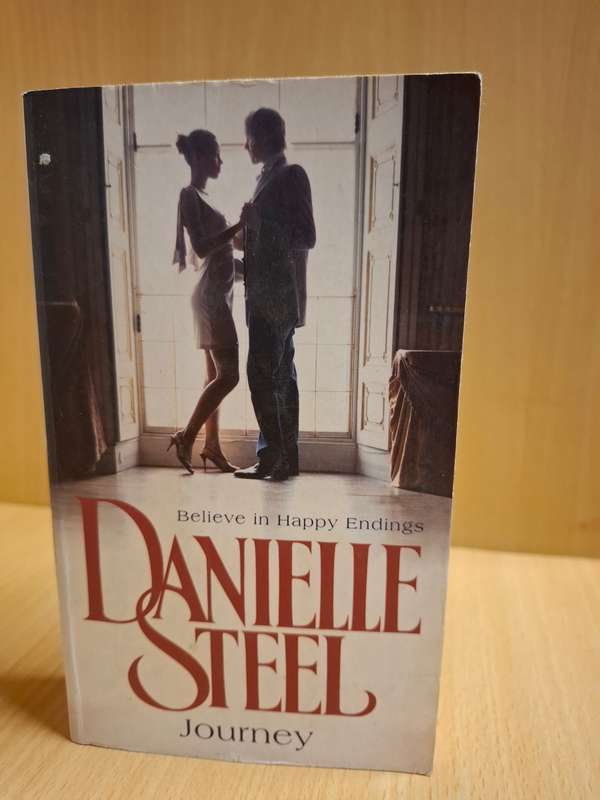 Journey: Danielle Steel (Paperback)