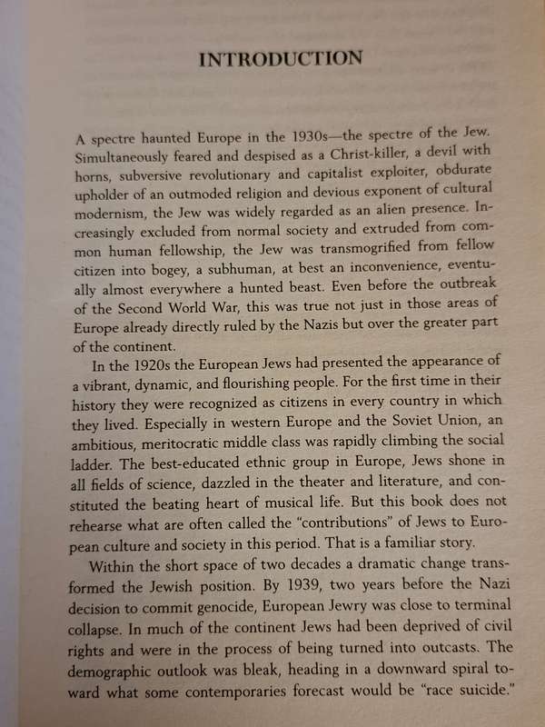 On the Eve (The Jews of Europe before The Second World War) Bernard Wasserstein (Paperback)