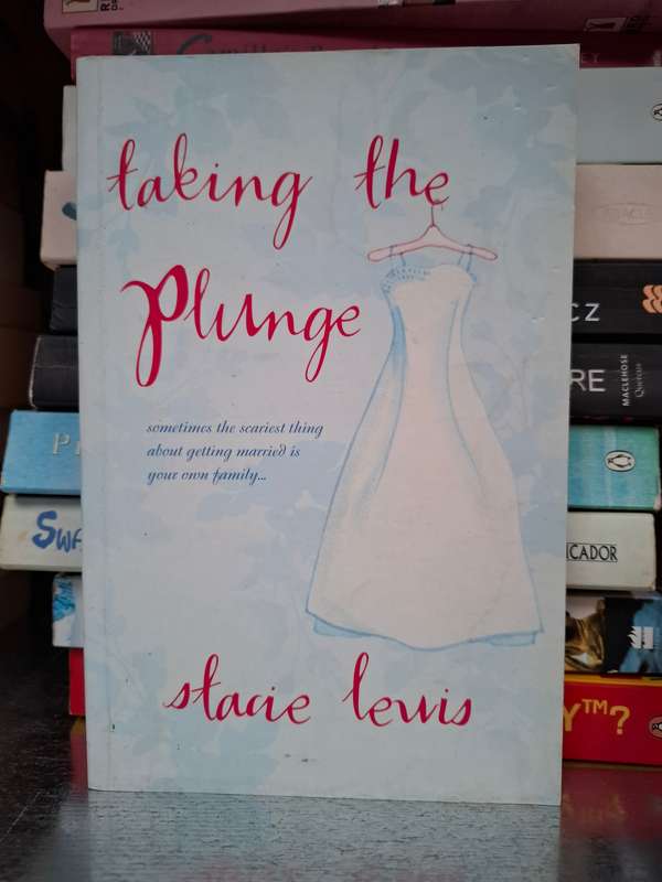 Taking the Plunge: Marie Lewis  (Paperback)