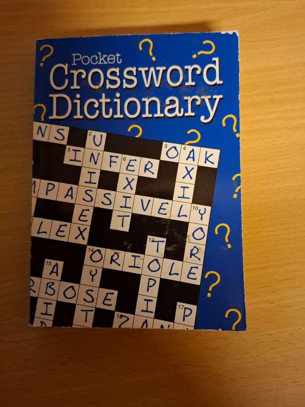 Pocket Crossword Dictionaty  (Paperback)