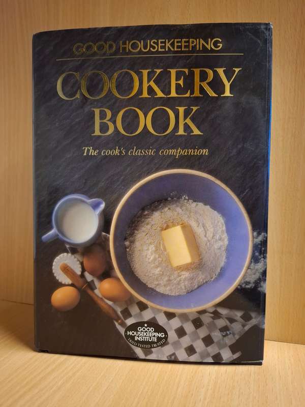 Good Housekeeping Cookery Book (The Cook`s Classic Companion) Hardcover