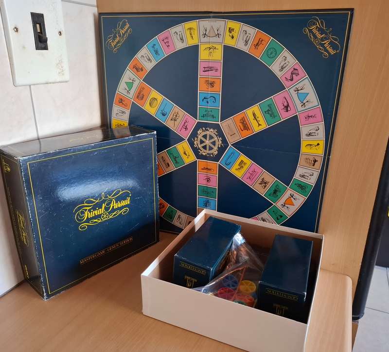 Trivial Pursuit Genius Edition