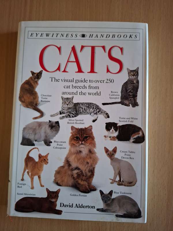 Eyewitness Handbooks - Cats - The Visual Guide to Over 250 Cat Breeds : David Alderton (Paperback)
