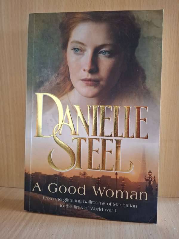 A Good Woman : Danielle Steel  (Paperback)