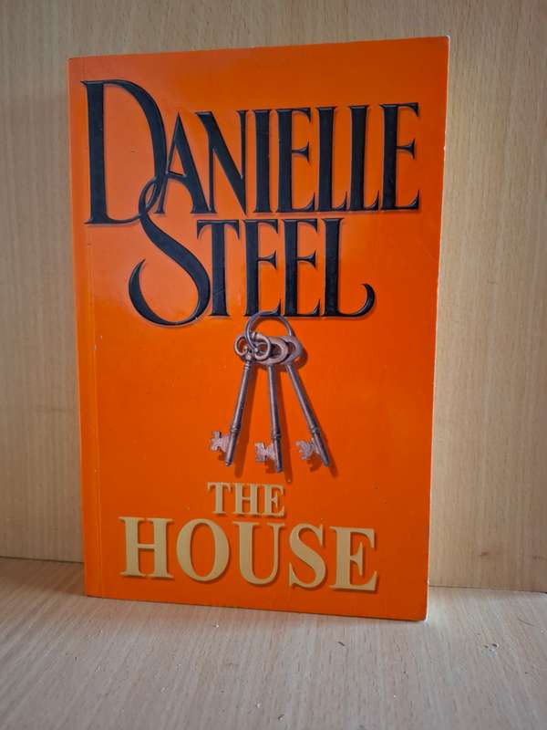 The House: Danielle Steel  (Paperback)