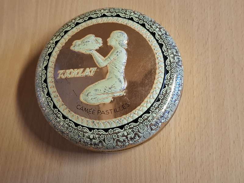 Vintage Pastilles Metal Tin - width 12cm