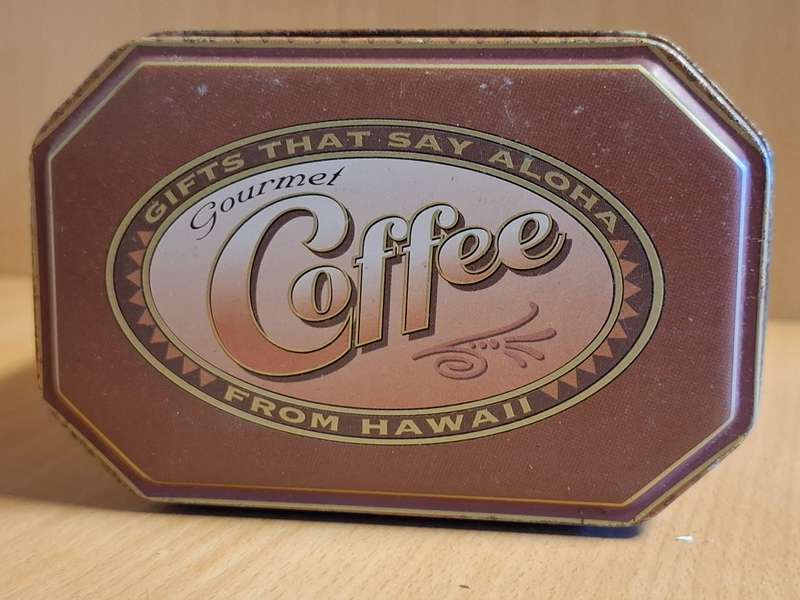 Island Heritage Toffee Tin - 14cm x 12cm