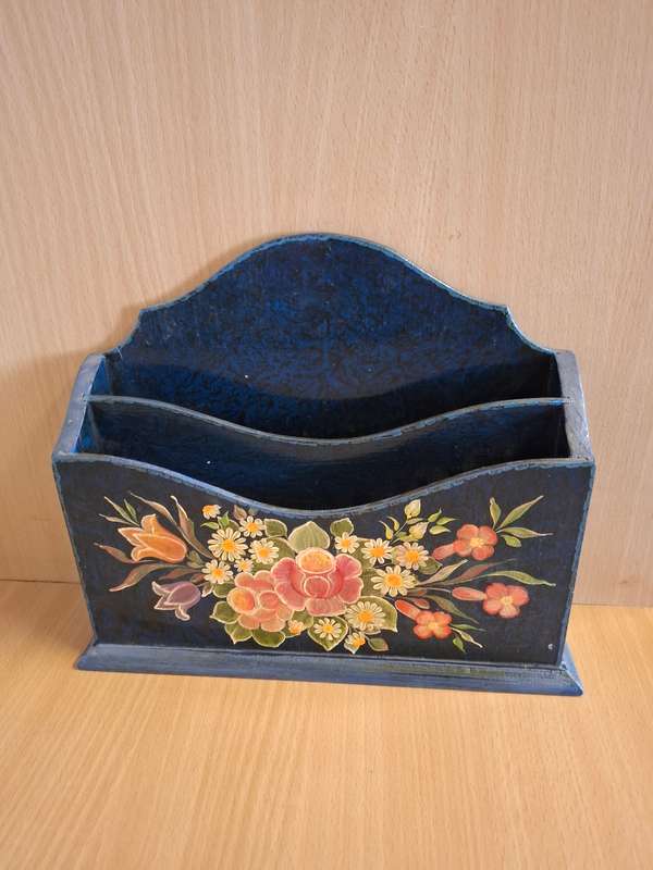 Wooden Letter Holder/Organiser