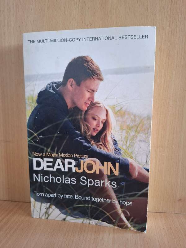 Dear John: Nicholas Sparks  (Paperback)
