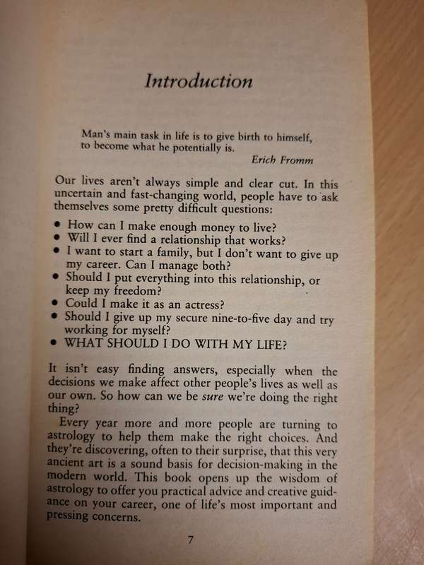 The Sun Sign Career Guide: Robert G. Walker & Howard Sasportas  (Paperback)