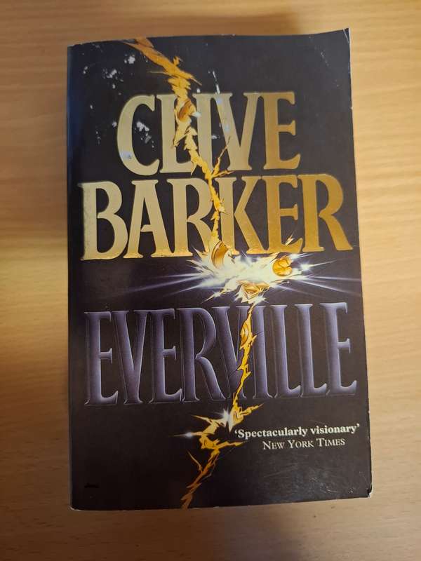 Everville : Clive Barker  (Paperback)