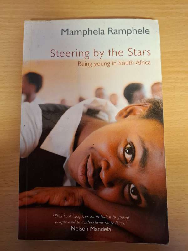 Steering by The Stars - Being Young in South Africa: Mamphela Ramphele  (Paperback)