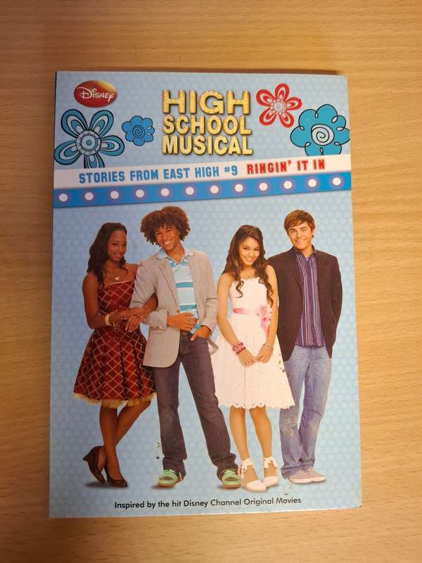 High School Musical - Ringin` It In (Paperback)