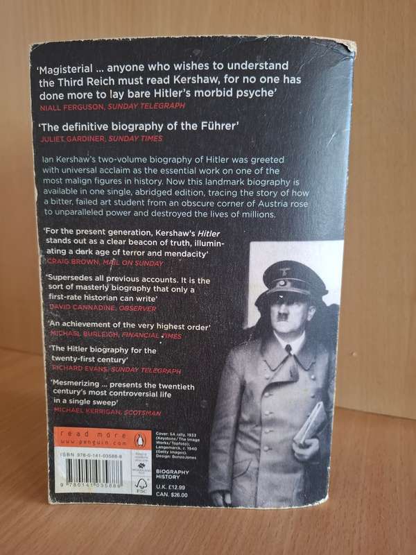 Hitler - Ian Kershaw  (Paperback)
