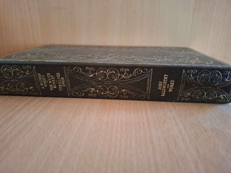 The White Monkey/A Silent Wooing/The Silver Spoon/Passers By: John Galsworthy (Hardcover)
