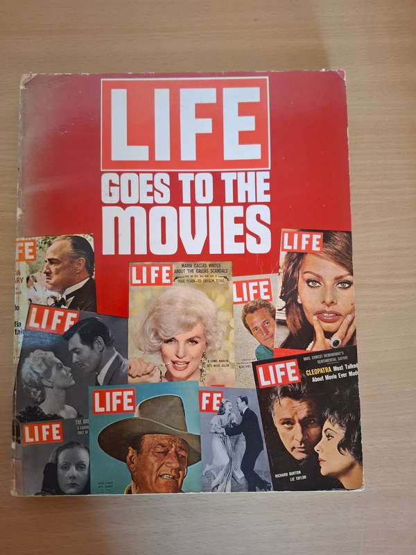 LIFE Goes to The Movies  (Paperback)