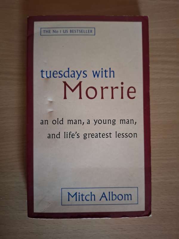 Tuesdays with Morrie: Mitch Albom (Paperback)