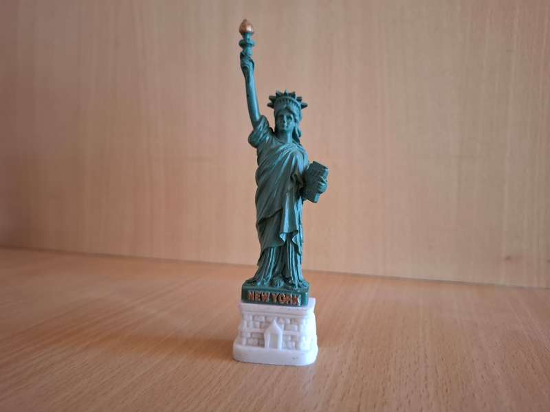 New York Fridge Magnet - Statue of Liberty (13cmx 3cm)