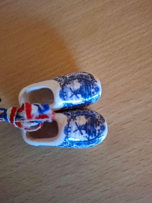 Miniature Handmade Delft 4cm x 2cm)Blue & White Porcelain Dutch Shoes (4cm x 2cm)