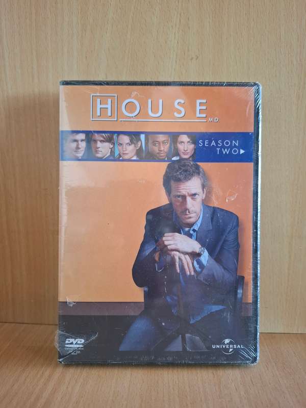 House -Season Two - Dvd (6 discs) NEW CONDITION