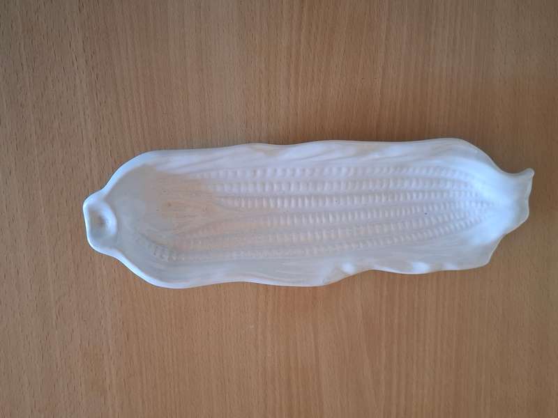 Set of 2 Ceramic Corn on the Cob Dishes  (Made in Japan)