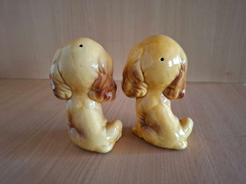 Dog Figurine Salt & Pepper Set