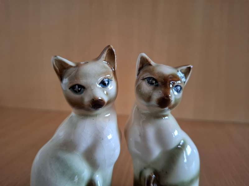 Set Cat Figurine Salt & Pepper Shakers