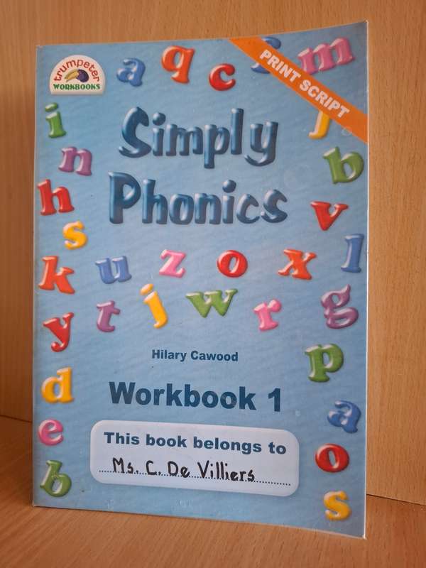 Trumpeter Workbooks - Simply Phonics Workbook 2 : Hilary Cawood
