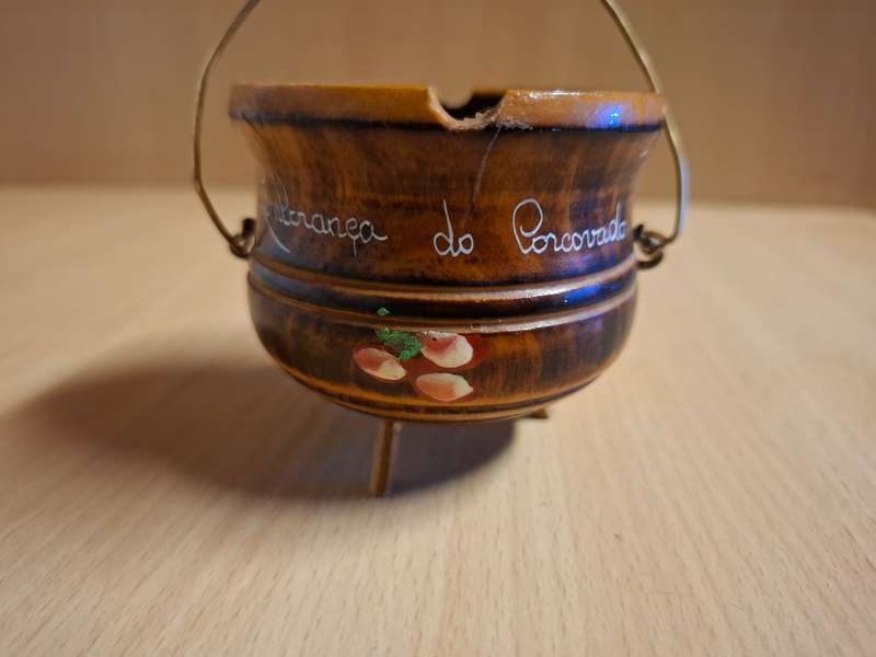 Small Wooden Potjie Shaped Ashtray - height 6cm width 7cm